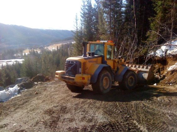 Hjullaster m/vekt Volvo 120E 18,5 tonn
