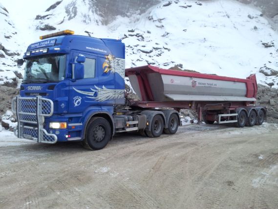 Lastebil med tippsemi Scania R620 6x4 Lasteevne 20m3
